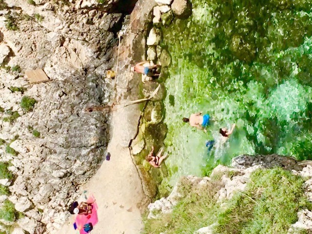 The best swimming spots in Salerno, Italy