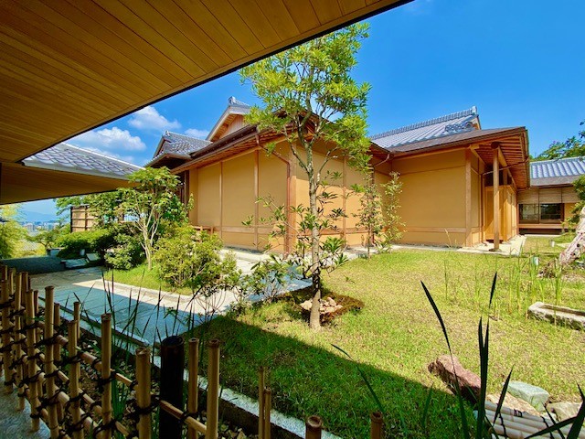 The gardens of Kyoyamato, a famous traditional Japanese restaurant in Kyoto. Part of the gardens can be seen from the Park Hyatt Kyoto.