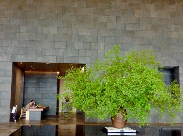 The lobby of Aman Tokyo in Otemachi