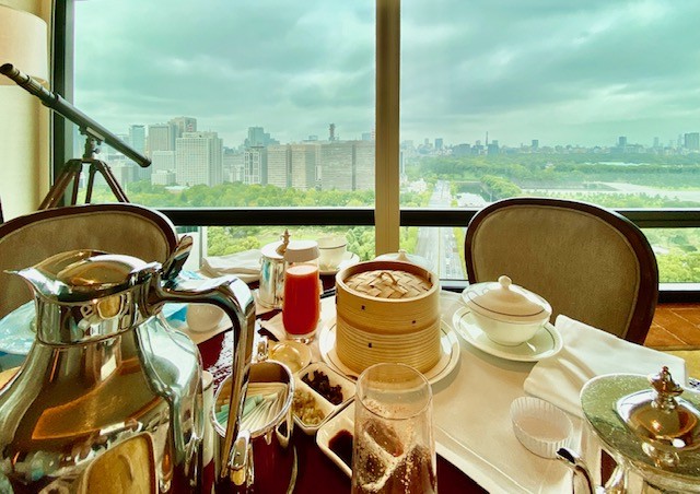 The Peninsula Tokyo breakfast offers a traditional Japanese breakfast, a Chinese dimsum breakfast and a Western breakfast with the best Eggs Benedict in Tokyo.