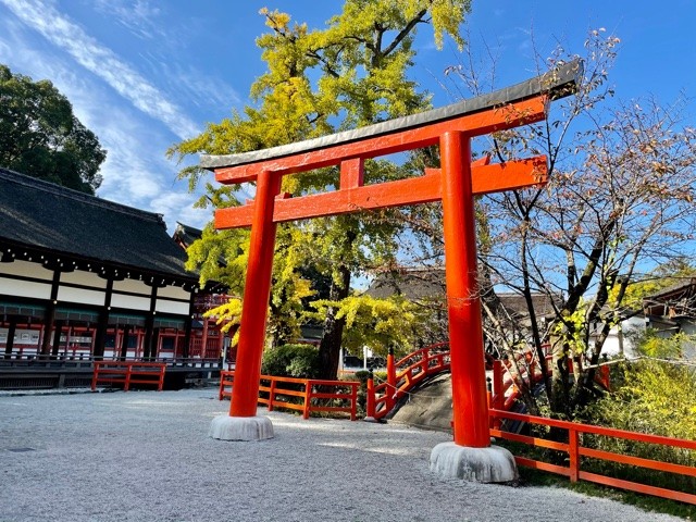 Biking to the Shimogamo Shrine in Kyoto with the Ritz Carlton Kyoto concierge team