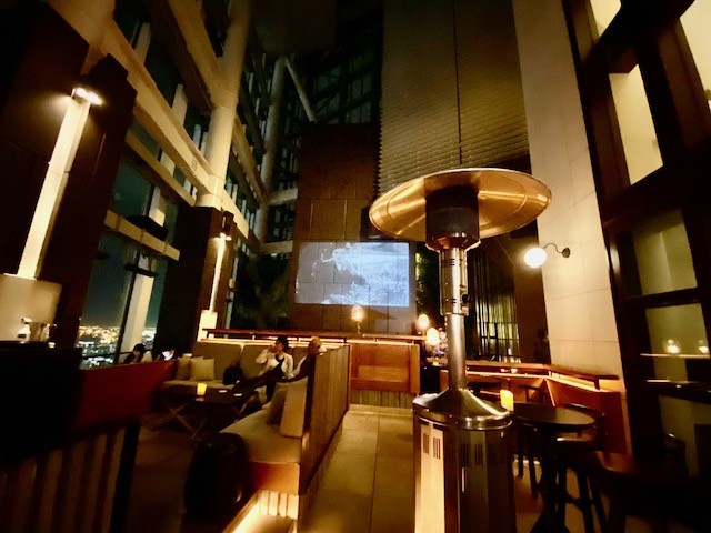 Travelife Magazine features the rooftop bar of Andaz Tokyo Toranomon Hills