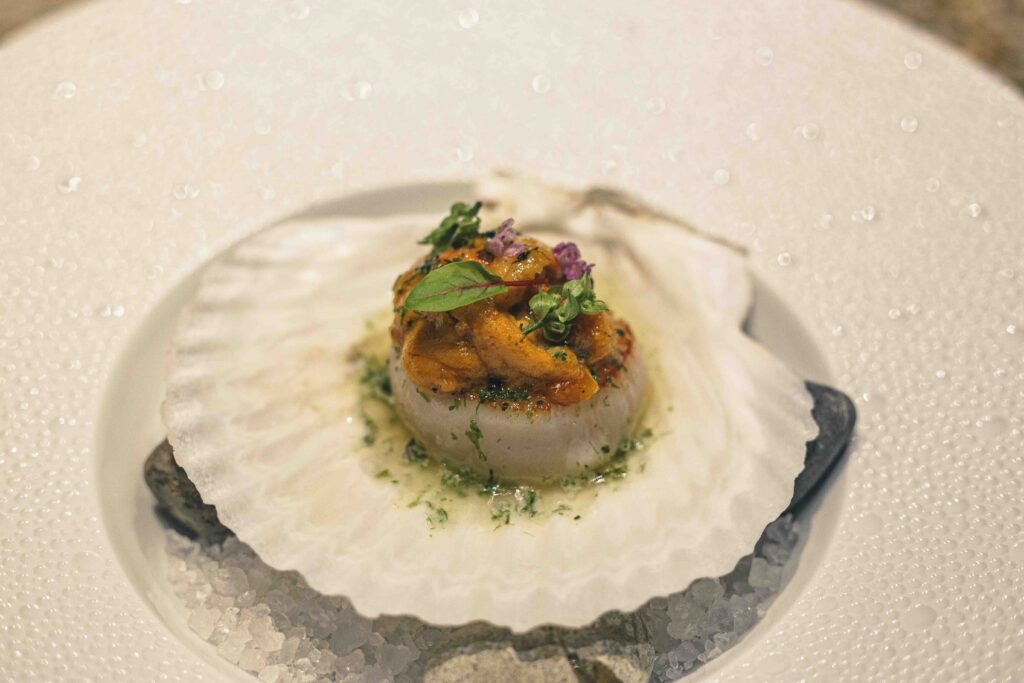 Delicious scallops from Hokkaido at Nagatacho Ohka, the best restaurant in Japan.