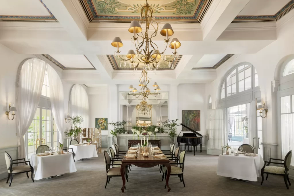 Discover the Le Royal, the best restaurant in Phnom Penh, with Travelife Magazine. This is located in the Raffles Hotel of Cambodia.