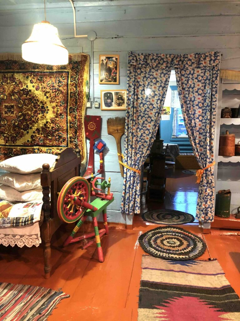 What the homes in the village of the Old Believers of Russia look like