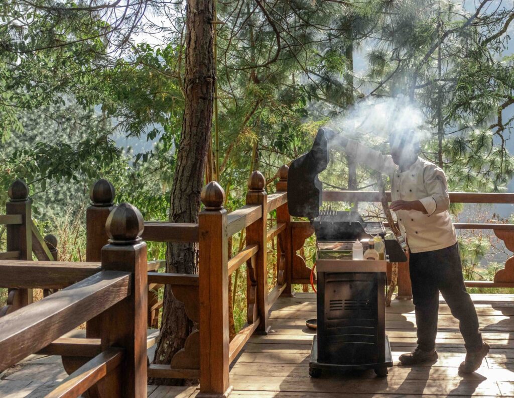 The food in Bhutan adjusts to the seasons. Bhutanese dry their meat in the winter and cook to stay warm.