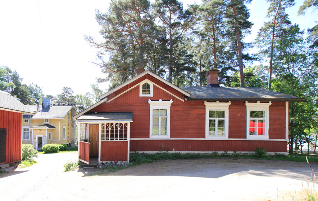 Furuvik is located by the sea, not far from the city.