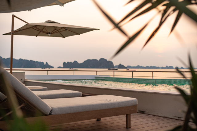 The lounge of the Bhaya Soul is the best place to enjoy panoramic views of Ha Long Bay.