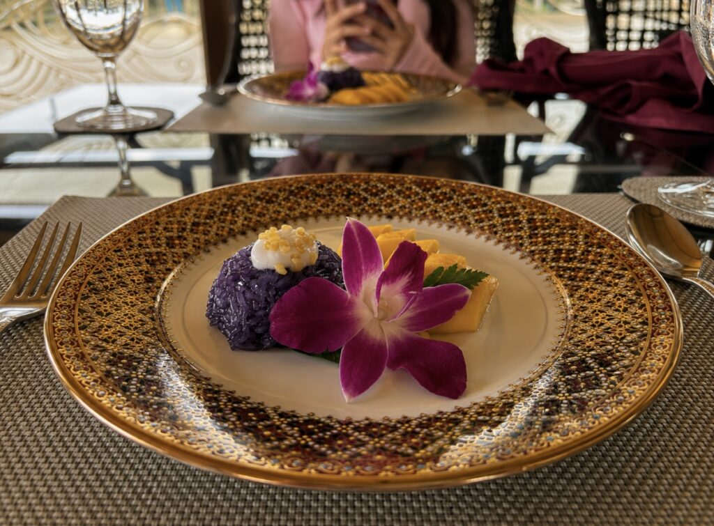 Mango sticky rice dessert served aboard Loy Dream on the Chao Phraya River
